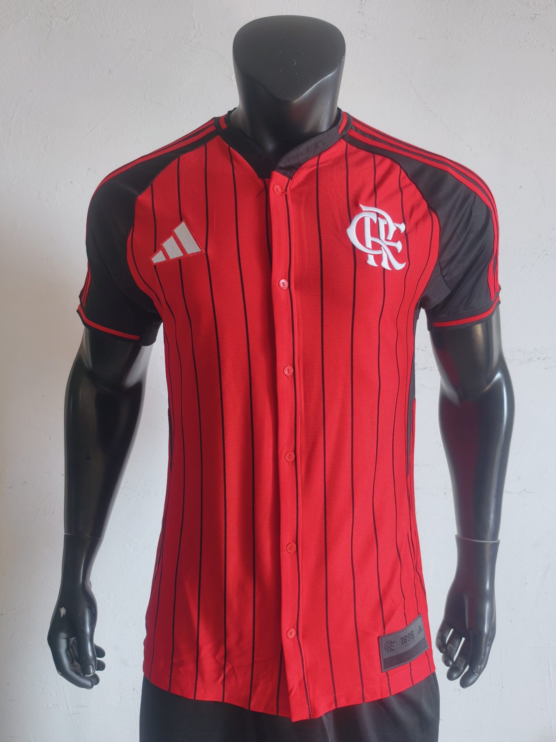 CAMISETA FLAMENGO EDICIÓN BEISBOLERA