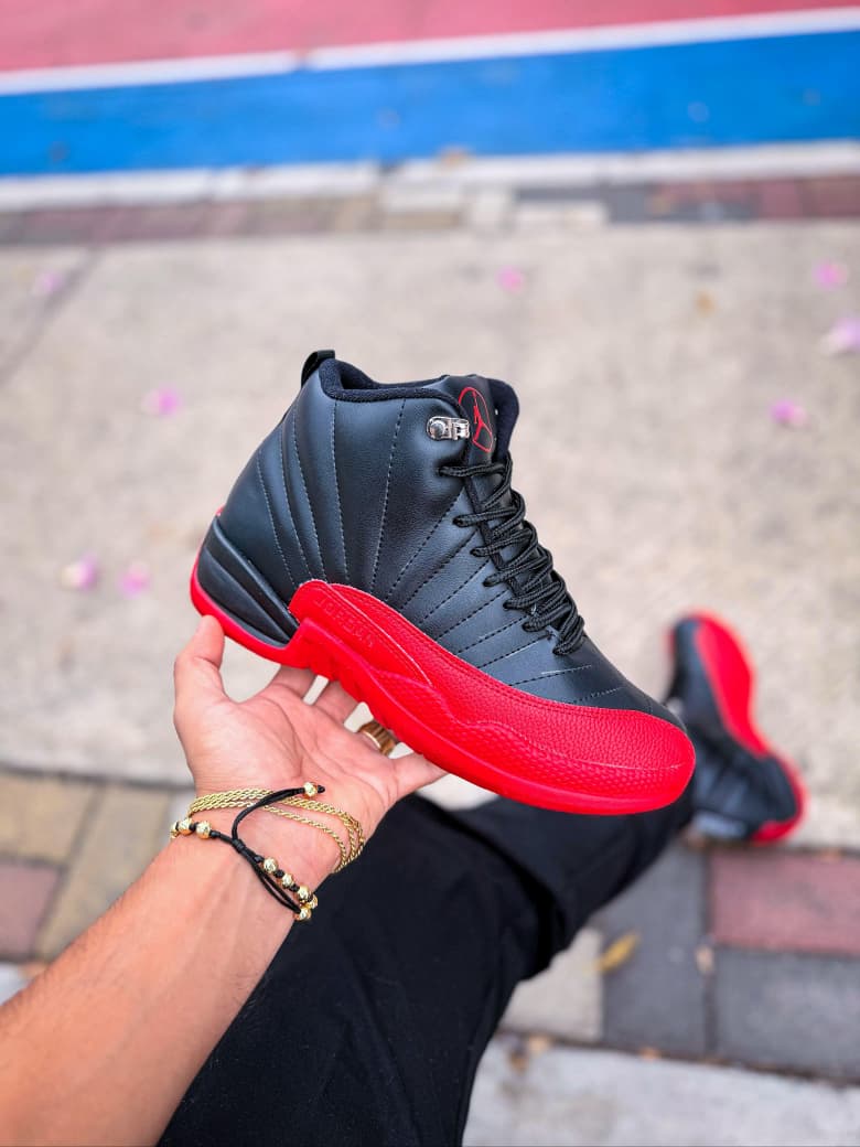 nike retro 12